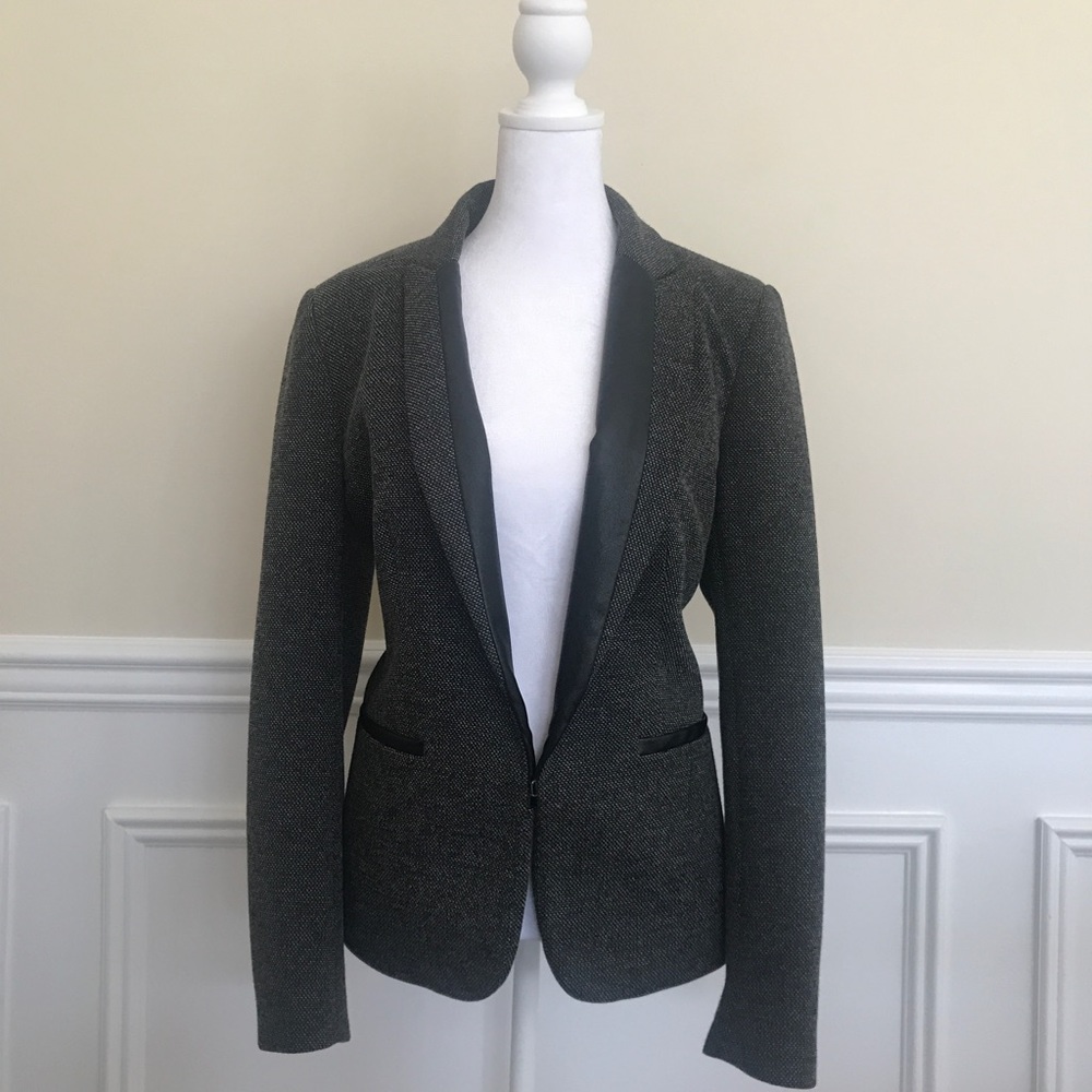 Gray blazer jacket